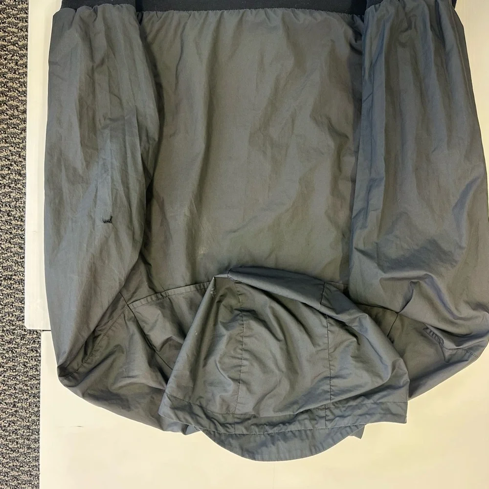 Nike Black and Gray Kids Hoodie - Picture 4 of 4